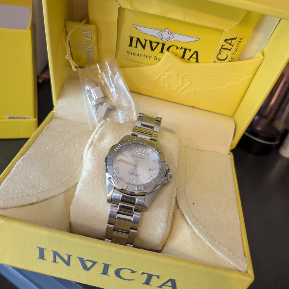 Invicta Silver Watch - Picture 2 of 11